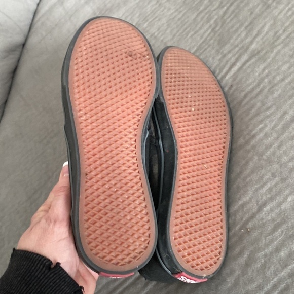 Vans Classic Black Sneakers - Picture 4 of 5